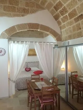 Büyük Yataklı Tek Kişilik Oda