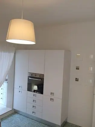 Büyük Yataklı Tek Kişilik Oda