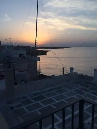 Büyük Yataklı Tek Kişilik Oda