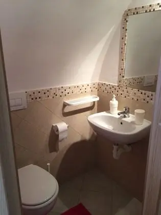 Büyük Yataklı Tek Kişilik Oda