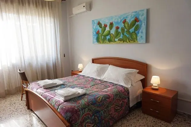 Tek Büyük veya İki Ayrı Yataklı Oda, Banyolu/Duşlu