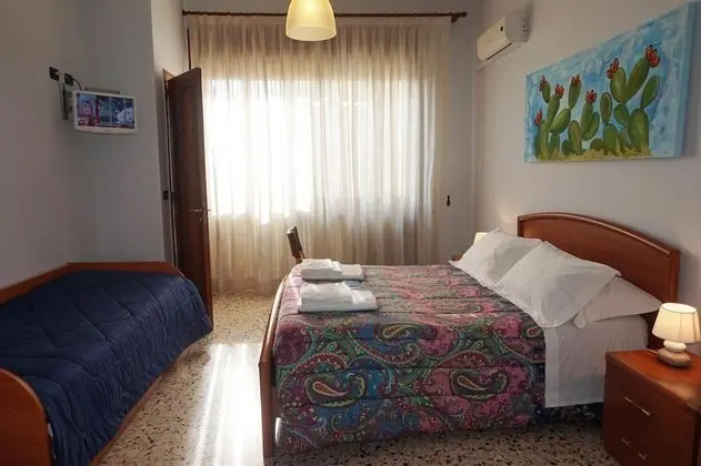 Tek Büyük veya İki Ayrı Yataklı Oda, Banyolu/Duşlu