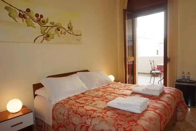 Tek Büyük Yataklı Oda, Özel Banyo (External)