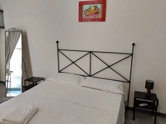 Classic Tek Büyük Yataklı Oda, 1 Çift Kişilik Yatak, Avlu Manzaralı (Duomo)