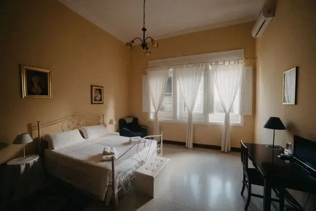 Tek Büyük Yataklı Oda, Banyolu/Duşlu, Bahçe Manzaralı (Modigliani)