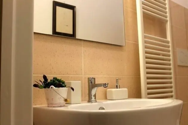 Tek Büyük Yataklı Oda, Özel Banyo, Bahçe Manzaralı (Cezanne)
