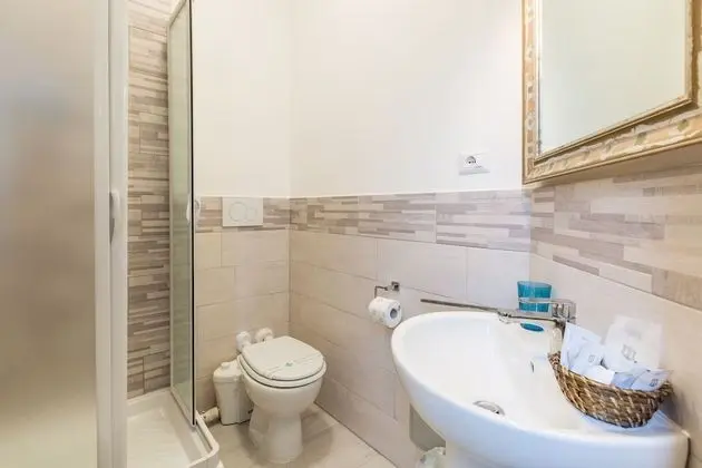 Tek Büyük Yataklı Oda (PIRANDELLO)