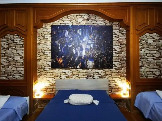 Standard Dört Kişilik Oda, 1 Yatak Odası, Ortak Banyo, Şehir Manzaralı