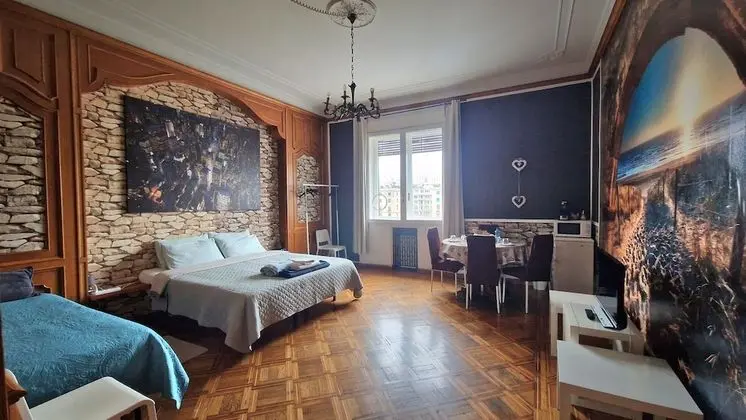 Standard Dört Kişilik Oda, 1 Yatak Odası, Ortak Banyo, Şehir Manzaralı