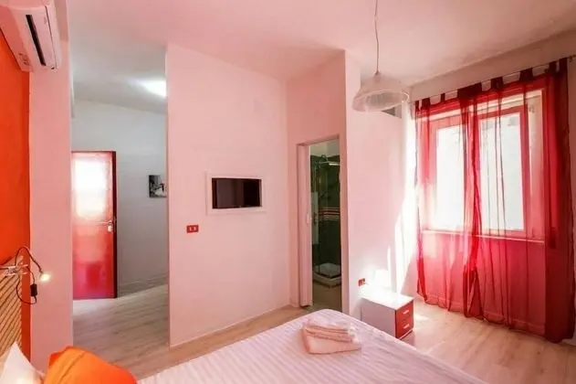 Üç Kişilik Oda, Küçük Mutfak