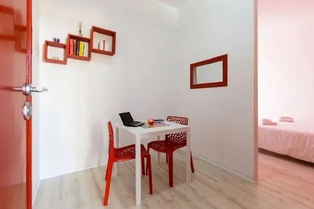 Üç Kişilik Oda, Küçük Mutfak