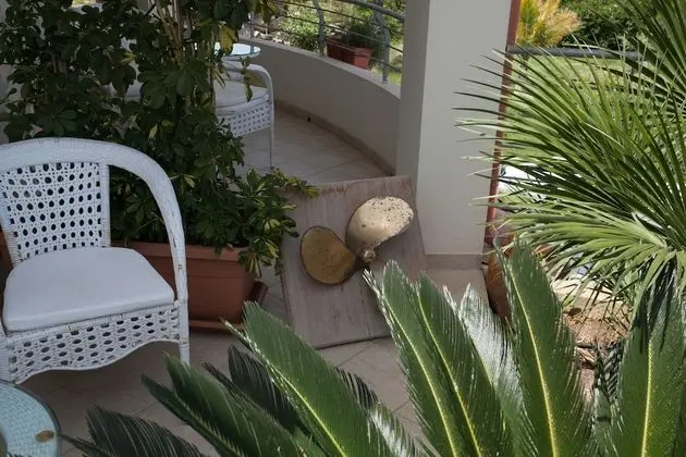 Junior Üç Kişilik Oda, Bahçe Manzaralı (STELLA DI MARE)