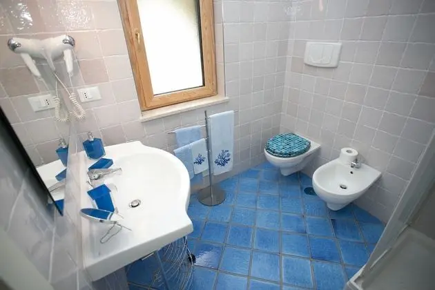 Junior Üç Kişilik Oda, Bahçe Manzaralı (STELLA DI MARE)