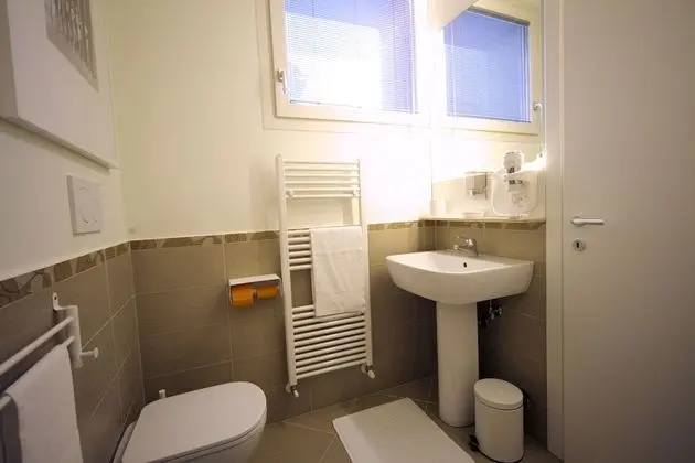 Tek Büyük Yataklı Oda, Özel Banyo