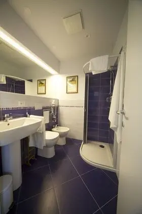 Üç Kişilik Oda, Özel Banyo