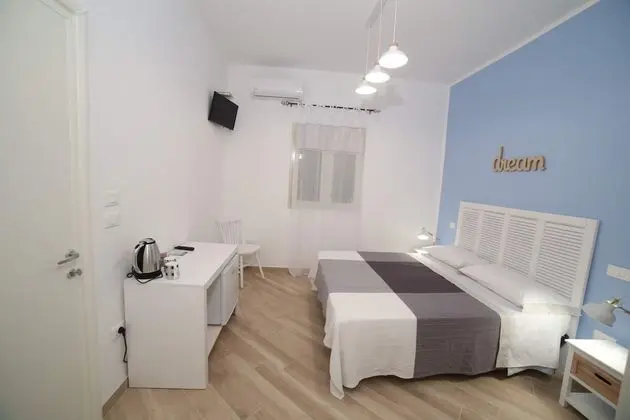Standard Tek Büyük Yataklı Oda