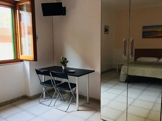 Classic Üç Kişilik Oda, Birden Çok Yatak, Sigara İçilmez, Bahçe Manzaralı