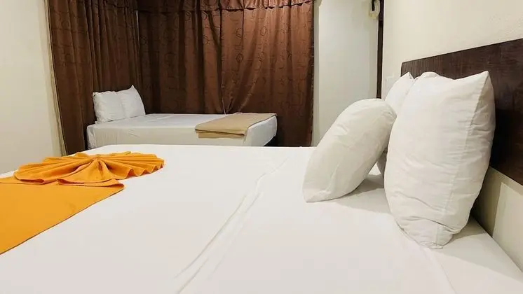Basic Tek Büyük Yataklı Oda