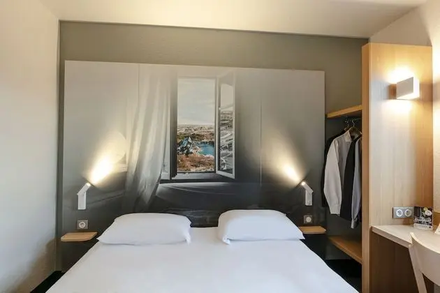 Tek Büyük Yataklı Oda, Sigara İçilmez