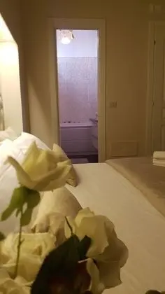 Deluxe Tek Büyük Yataklı Oda, Banyolu/Duşlu