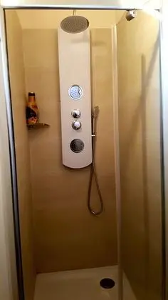 Süit, Banyolu/Duşlu