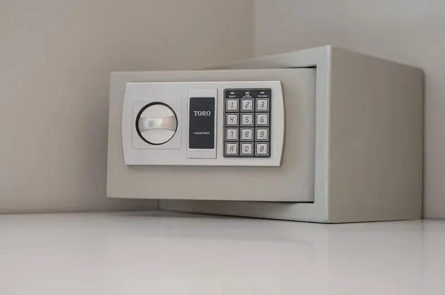 Traditional Tek Büyük Yataklı Oda