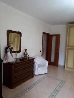 Tek Büyük veya İki Ayrı Yataklı Oda, Dağ Manzaralı