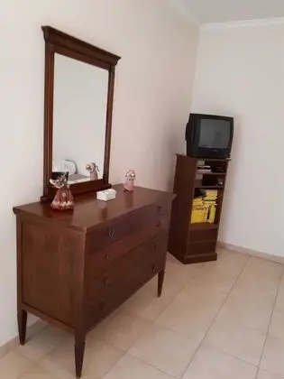 Üç Kişilik Oda