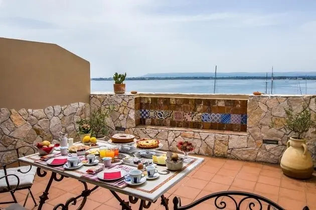 Romantic Süit, Teras, Deniz Manzaralı