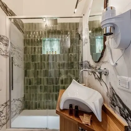 Standard Tek Büyük Yataklı Oda, Balkon, Şehir Manzaralı