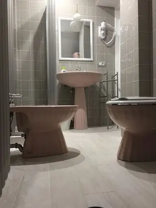 Üç Kişilik Oda, Banyolu/Duşlu