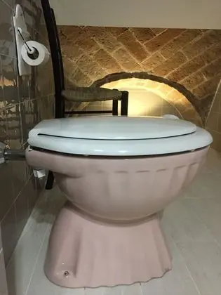 Üç Kişilik Oda, Banyolu/Duşlu