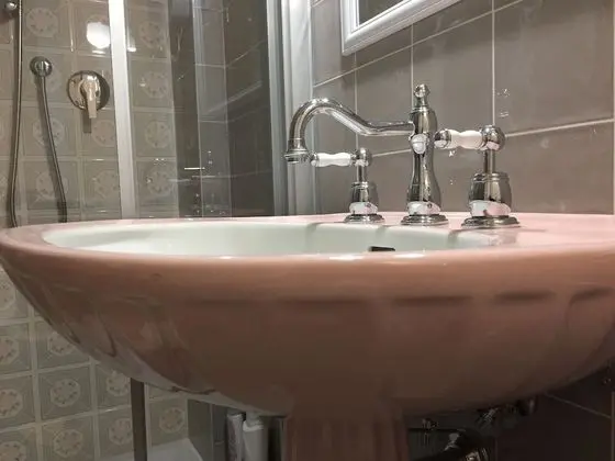 Üç Kişilik Oda, Banyolu/Duşlu