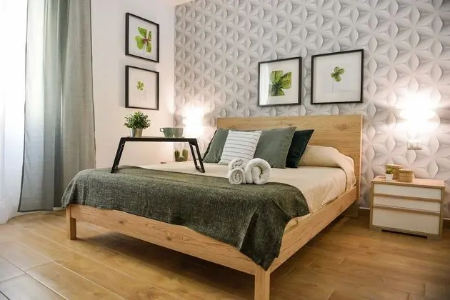 Standard Tek Büyük Yataklı Oda