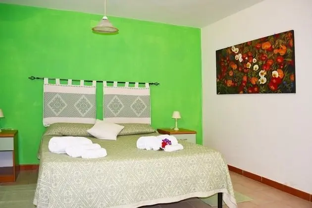 Tek Büyük Yataklı Oda (Verde)