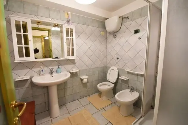 Tek Büyük Yataklı Oda (Verde)