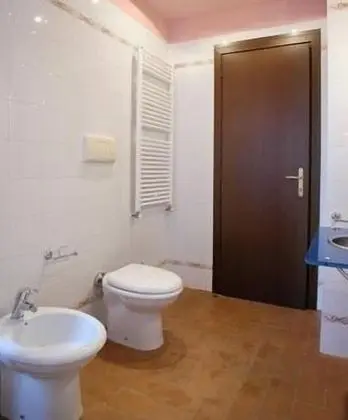 Deluxe Tek Büyük Yataklı Oda, Küvet