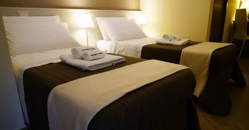 Tek Büyük veya İki Ayrı Yataklı Oda