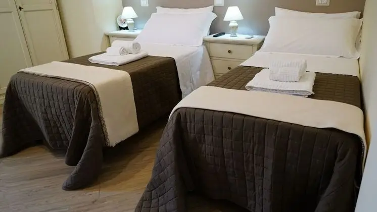 Tek Büyük veya İki Ayrı Yataklı Oda