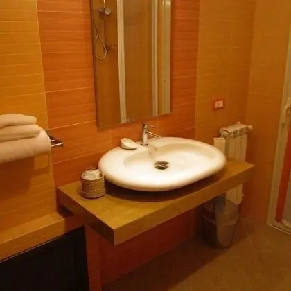 Classic Tek Büyük Yataklı Oda