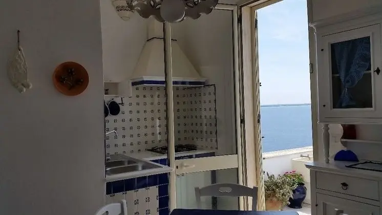 Dört Kişilik Oda, Deniz Manzaralı