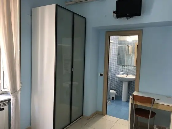 Tek Büyük Yataklı Oda