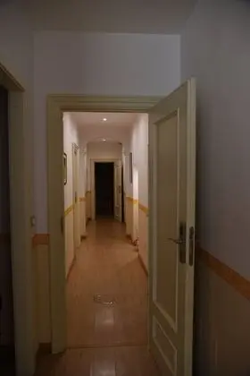 Üç Kişilik Oda