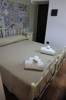 Üç Kişilik Oda