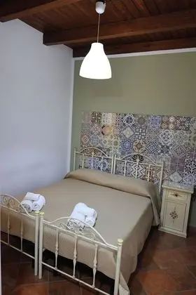 Üç Kişilik Oda