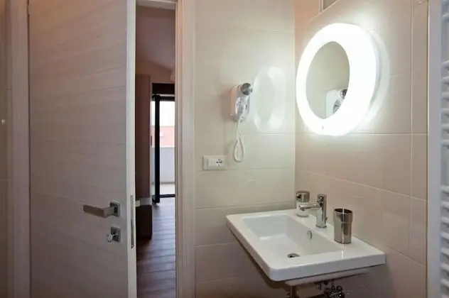 Deluxe Tek Büyük veya İki Ayrı Yataklı Oda, Balkon