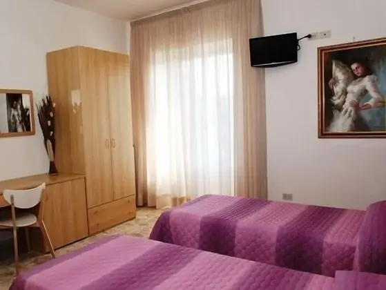 Üç Kişilik Oda, Özel Banyo (External)