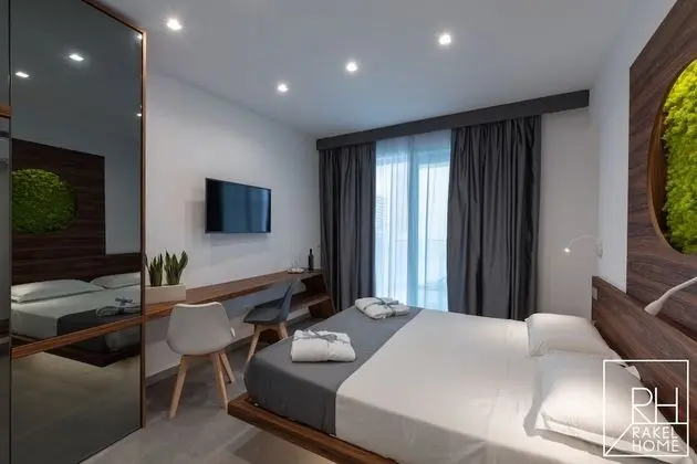 Deluxe Tek Büyük Yataklı Oda, Balkon (Wasabi)