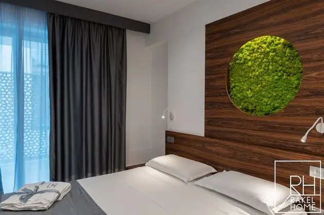 Deluxe Tek Büyük Yataklı Oda, Balkon (Wasabi)