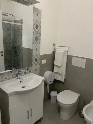 Basic Tek Büyük veya İki Ayrı Yataklı Oda, Engellilere Uygun, Zemin Kat